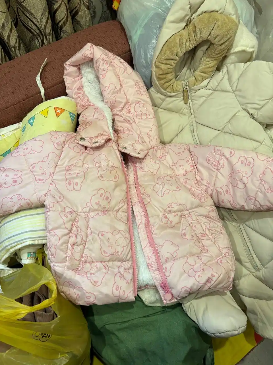 Отдам детские вещи для девочки