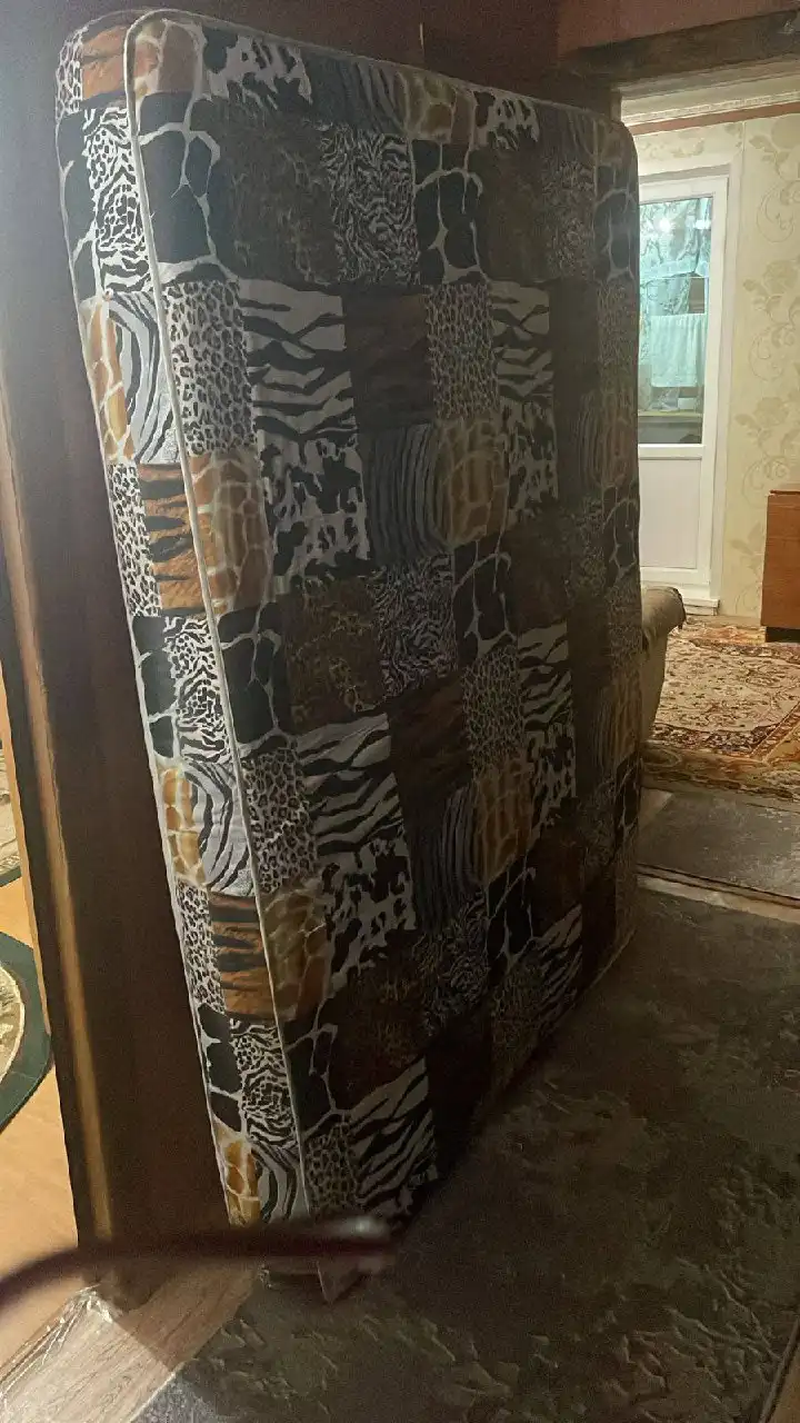 Продам матрас б/у