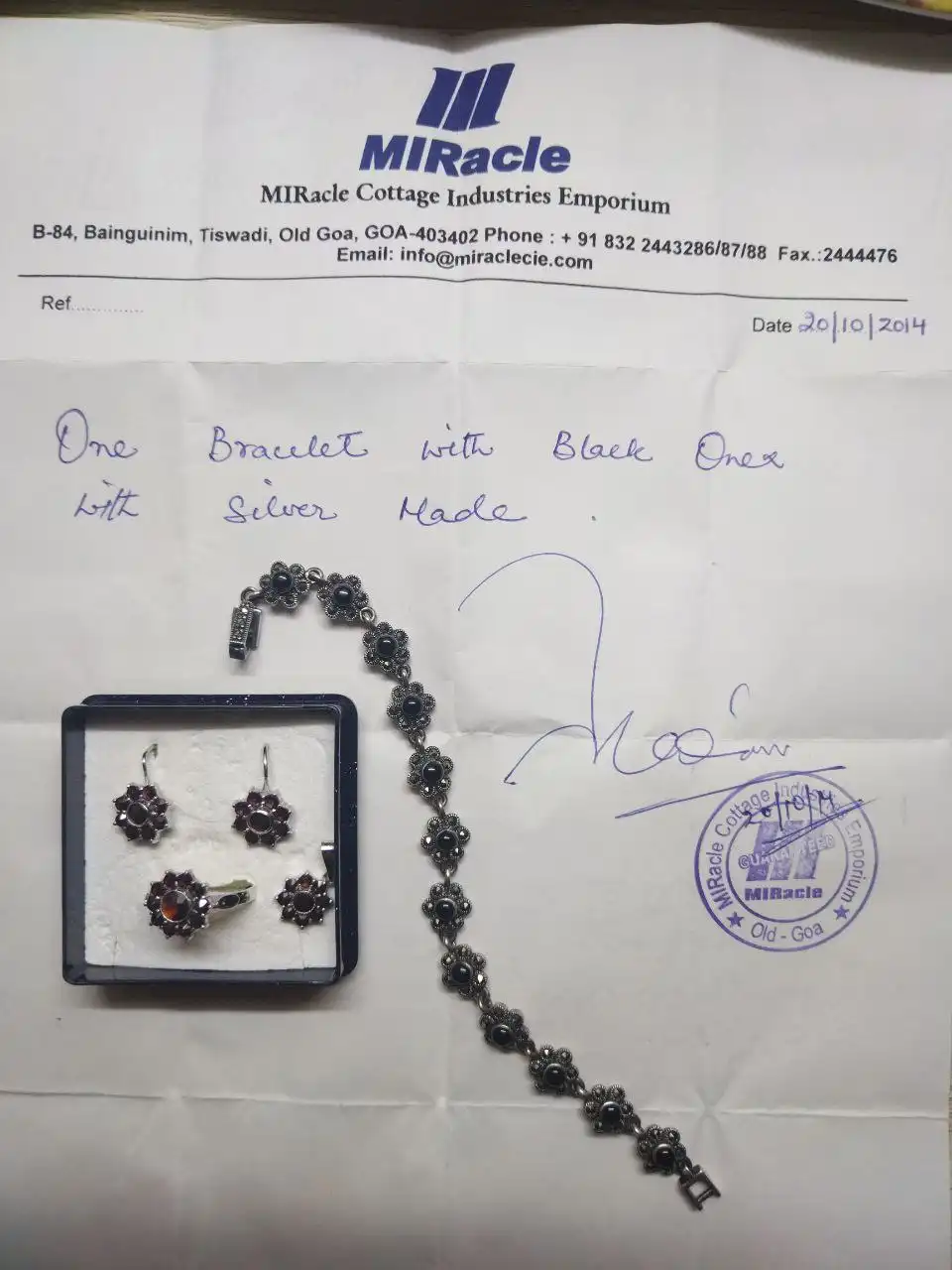 Браслет из черненого серебра с гранатом