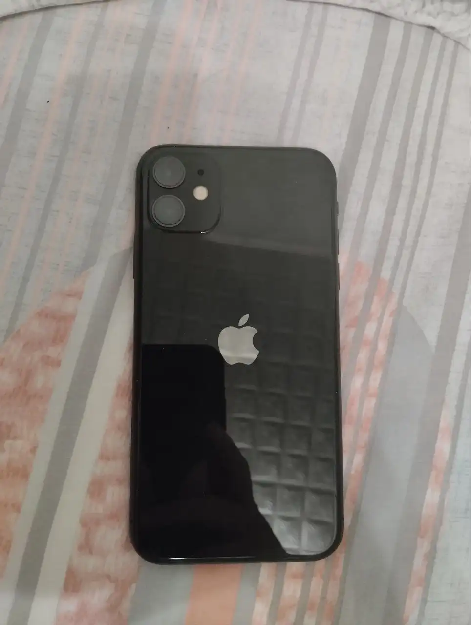 Продаётся iPhone 11 64gb