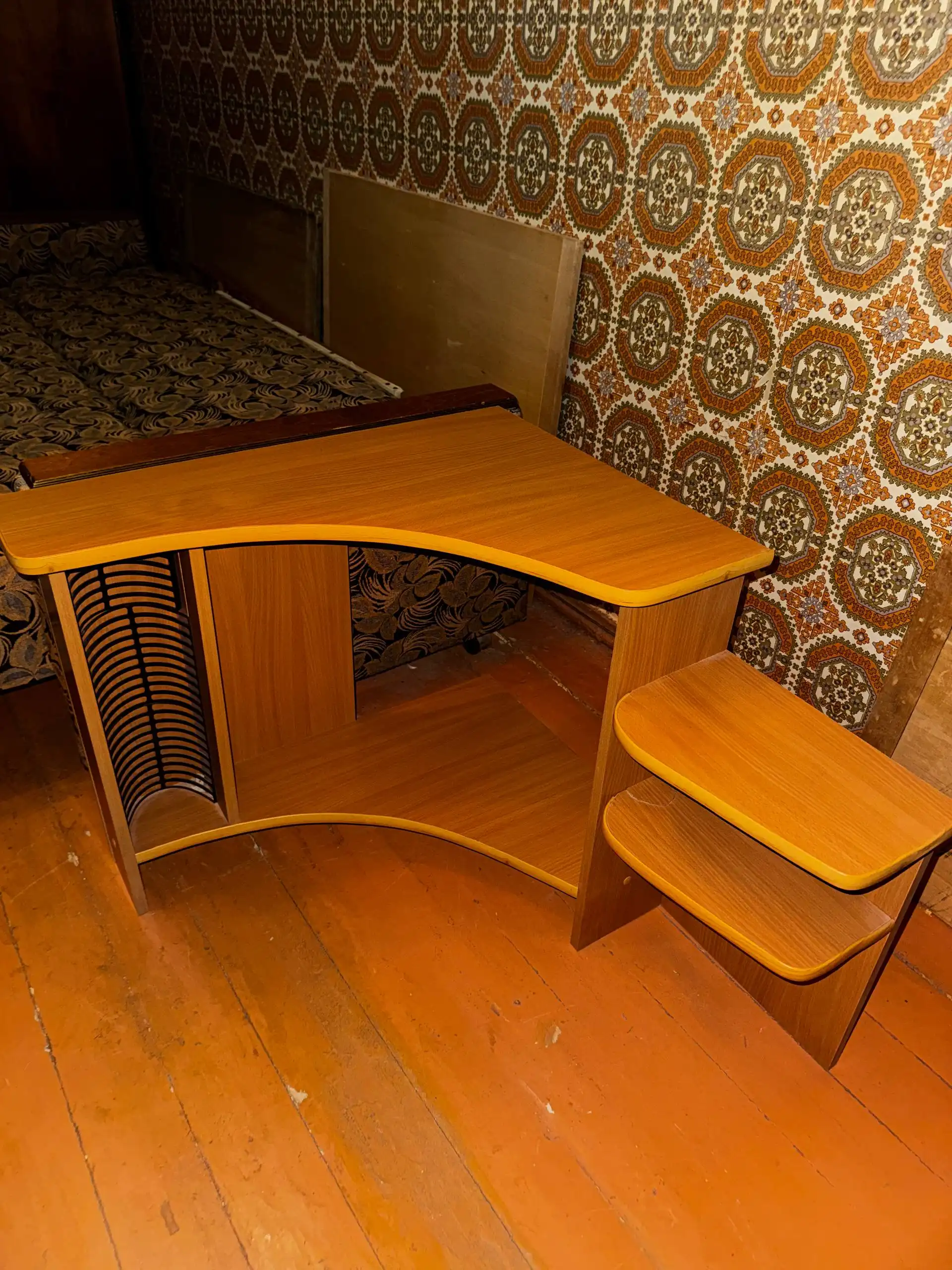 Отдам мебель бесплатно