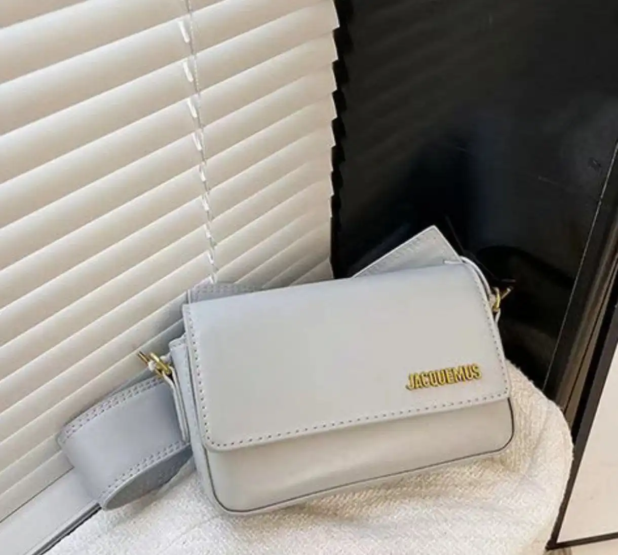 Женская сумка новая в двух расцветках