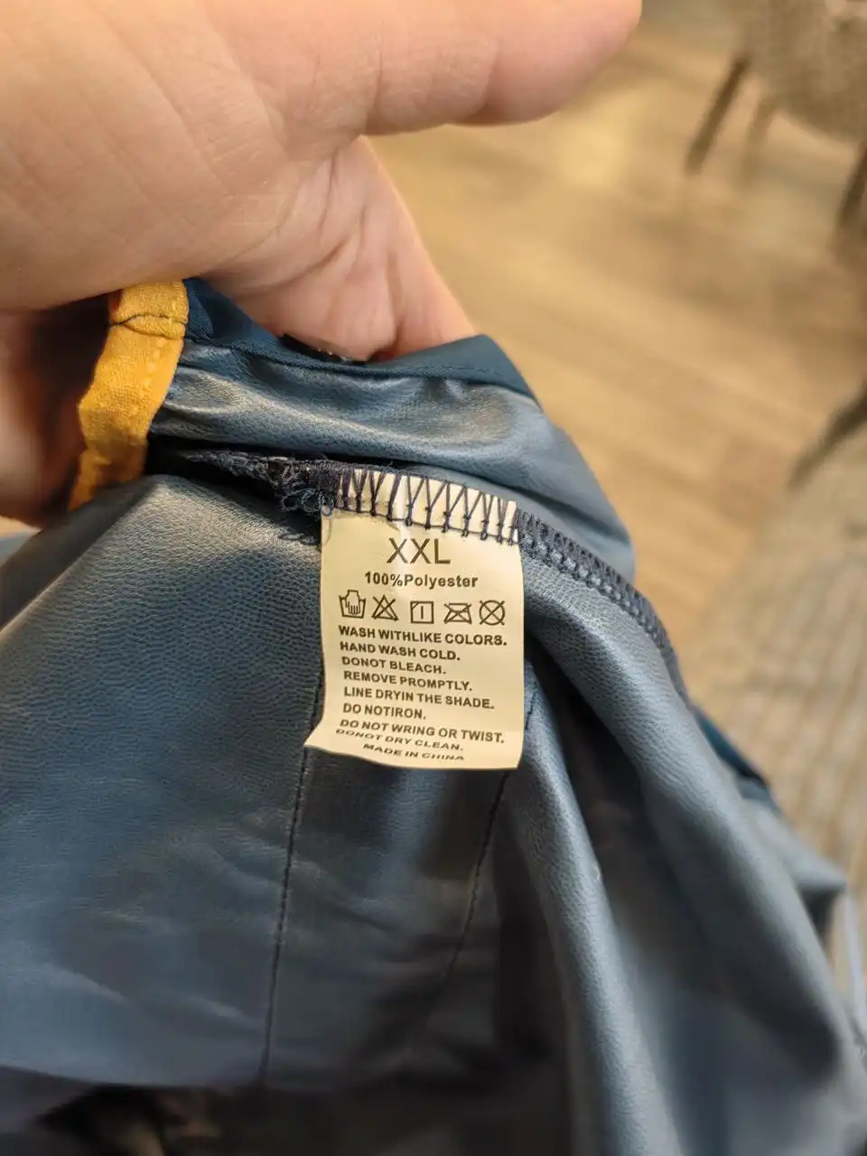 Непромокаемый комбинезон для собак