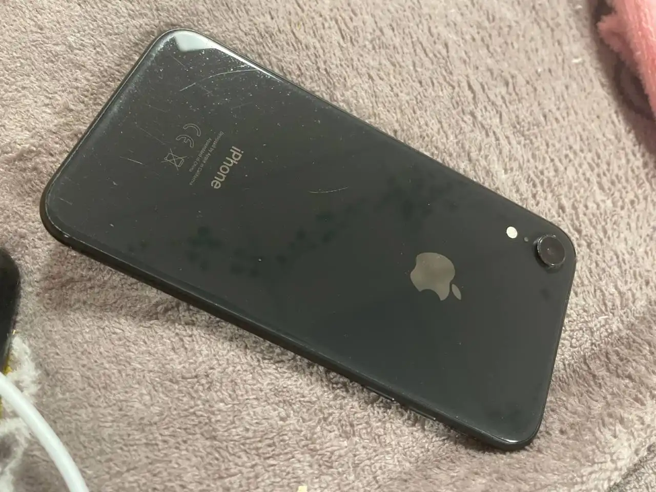 Продам iPhone XR 128 ГБ