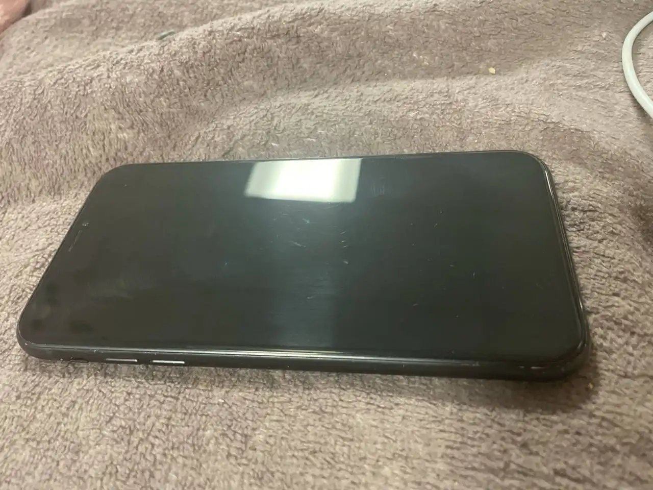 Продам iPhone XR 128 ГБ