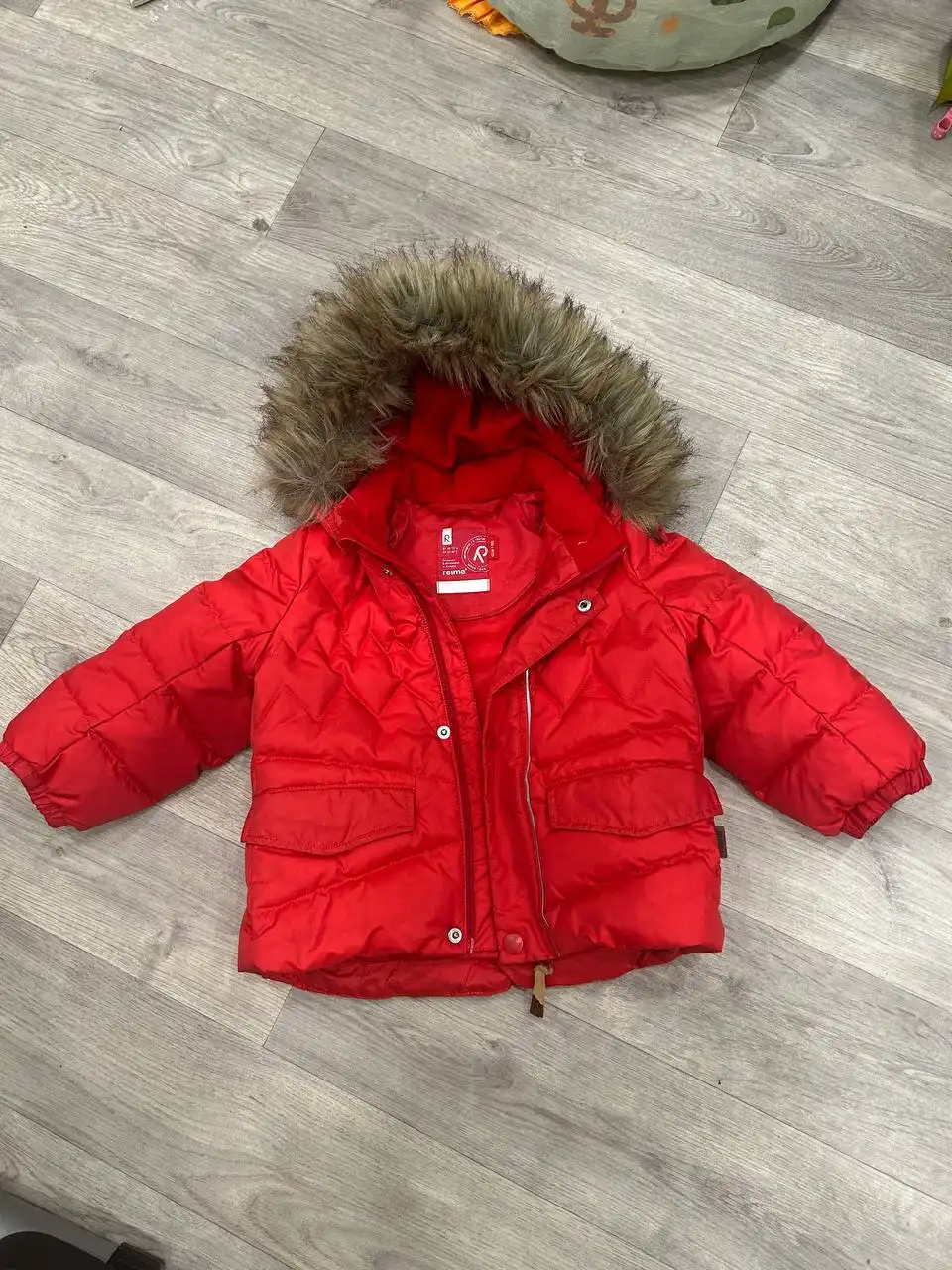 Продам зимнюю куртку Reima 80 размер