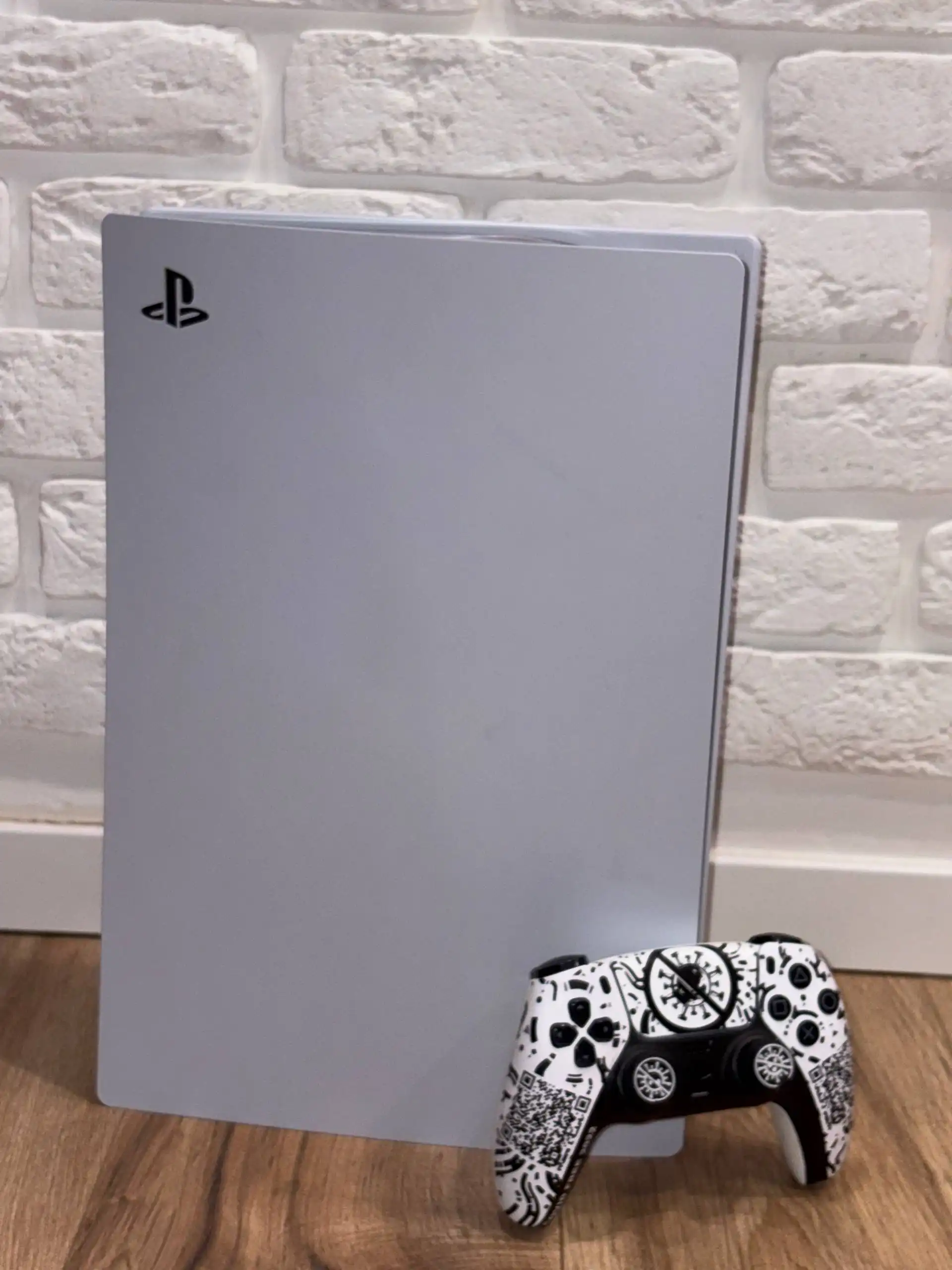 Продажа Sony PlayStation 5 с играми и подписками