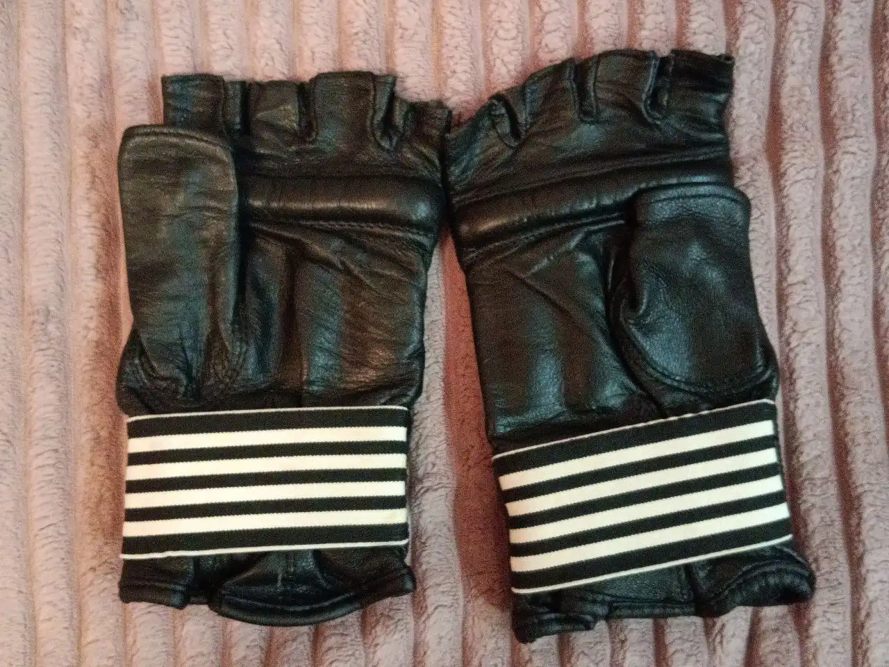 Перчатки боксерские Viking без пальцев, шингарты