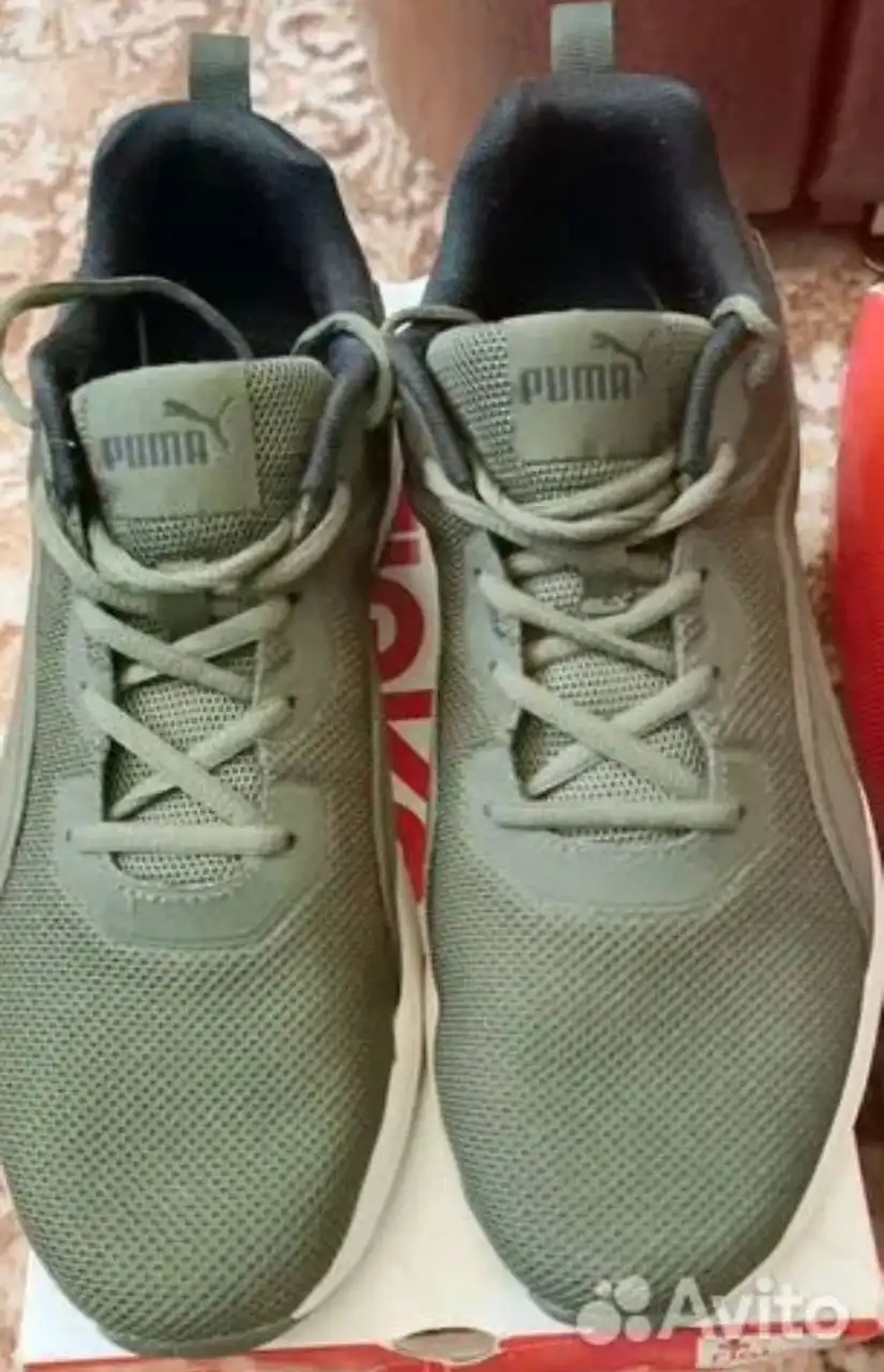 Мужские кроссовки новые размер 45