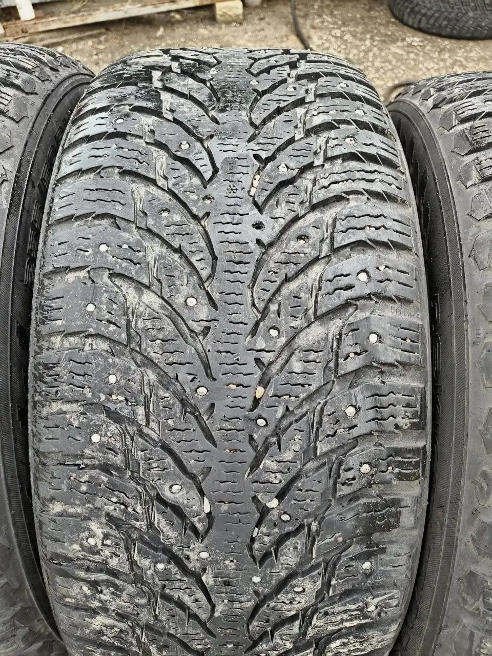 Продажа зимних шин Hakkapeliitta 9 SUV 255/50 R19