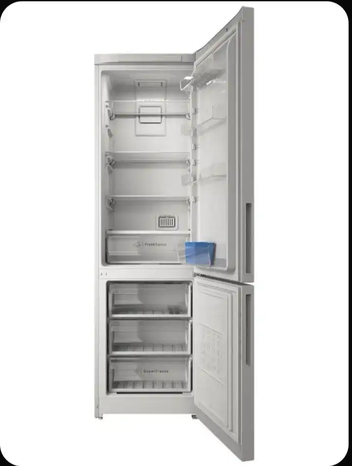 Холодильник Indesit ITR 5200 W NoFrost новый - Холодильники (Барахолка) в Казань