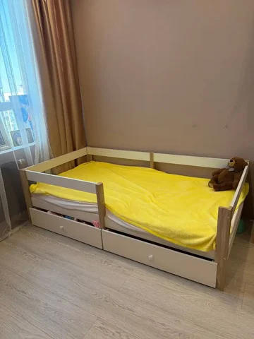 Продам кровать с матрасом и ящиками - Туристическое снаряжение в Казань