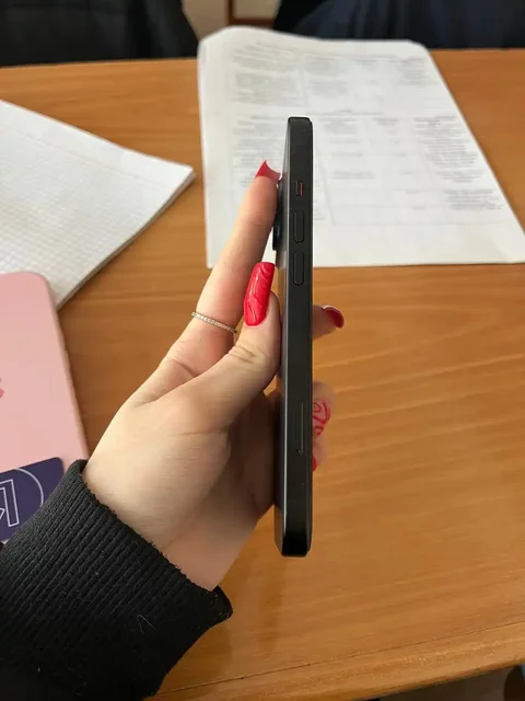 Продам iPhone 15 256GB черный - Планшеты в Казань