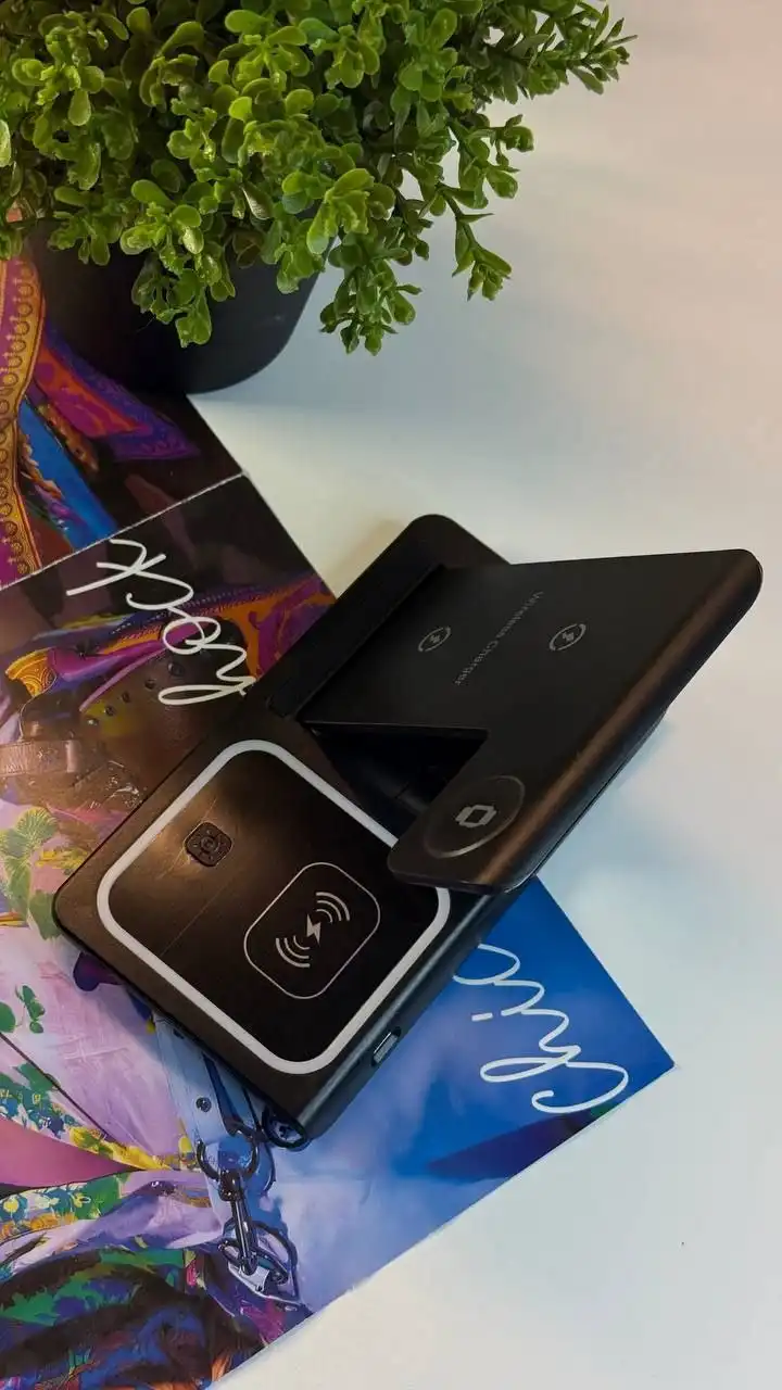 Беспроводная зарядка 3 в 1 для телефона, наушников и часов - Зарядные устройства и аксессуары (Электроника) в Казань