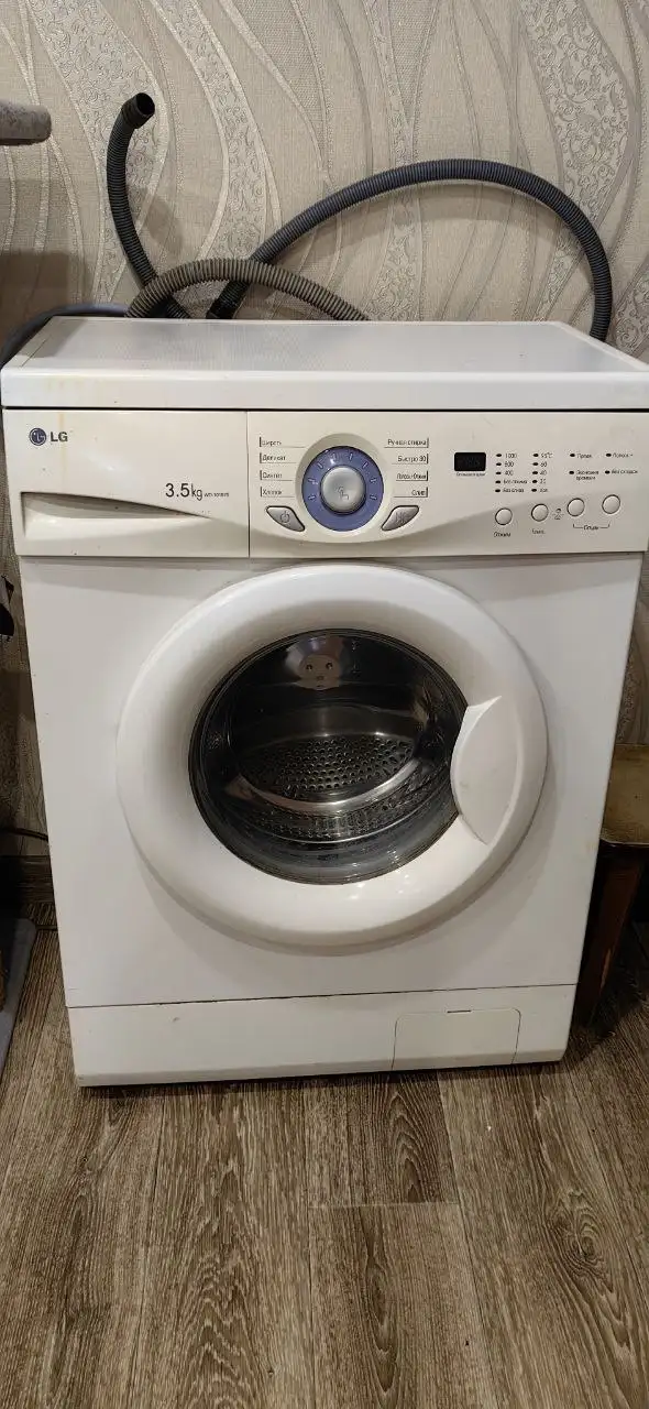 Стиральная машина узкая - Бытовая техника (Барахолка) в Казань