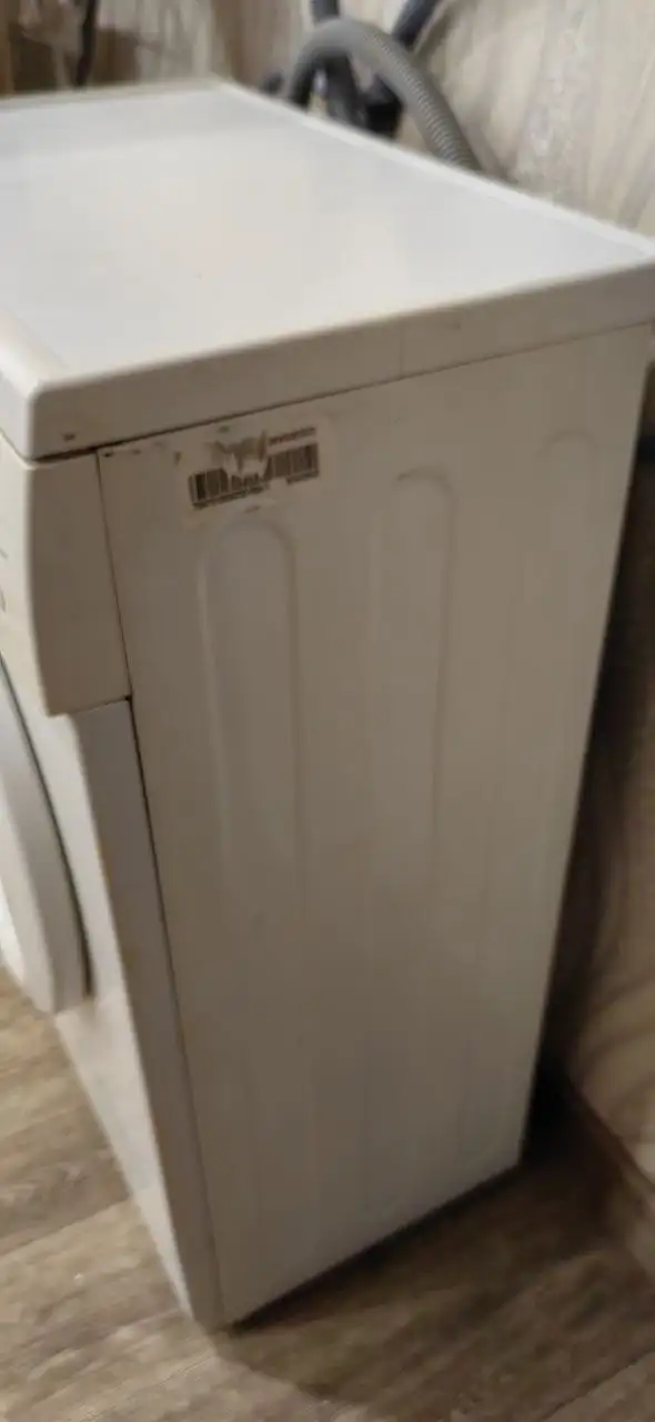 Стиральная машина узкая - Бытовая техника (Барахолка) в Казань