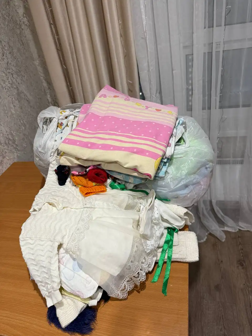 Продам детские вещи бу от 0 до 6 месяцев - Одежда для детей (Товары для детей) в Казань