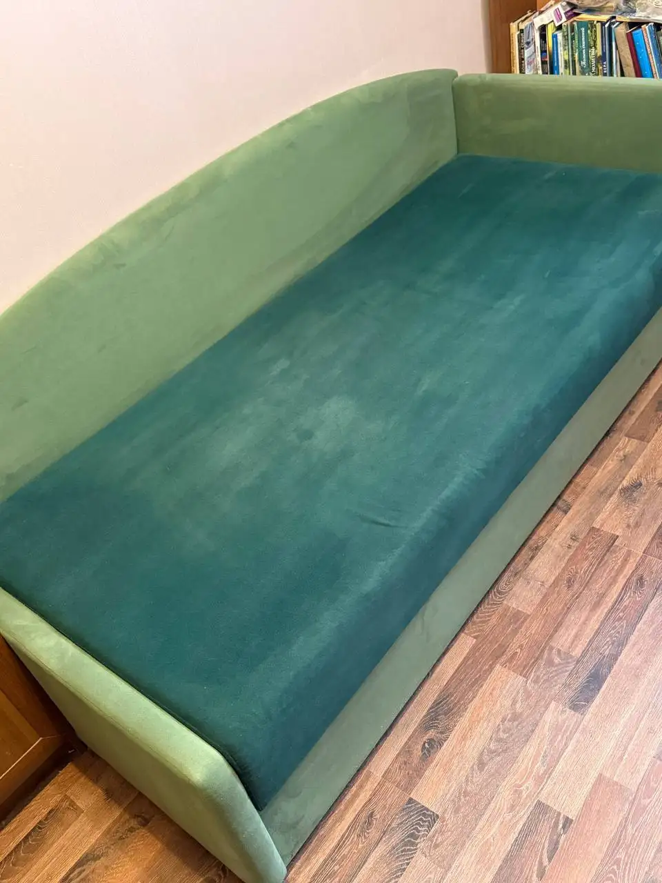 Продам диван-кровать с подъемным механизмом - Мебель (Барахолка) в Казань