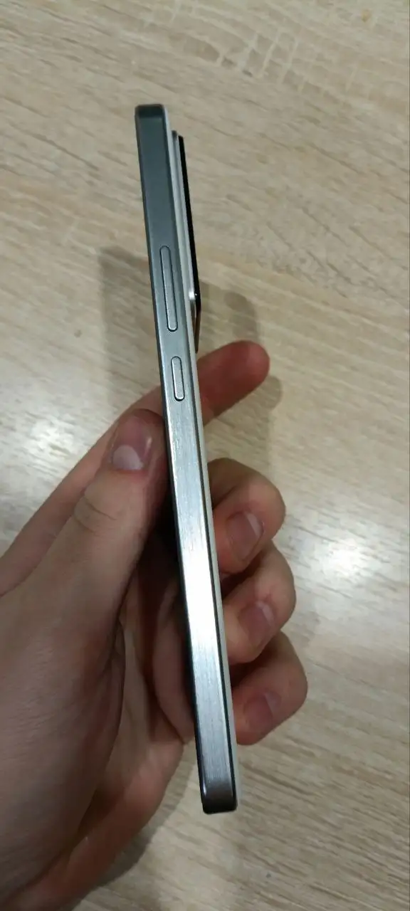 Обмен realme GT7 12/256 с доплатой - Смартфоны (Электроника) в Казань