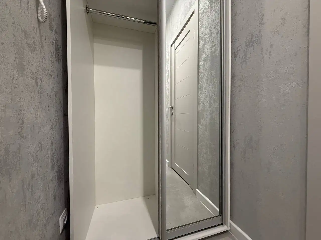 Сдам 1-комнатную квартиру с залогом - Аренда квартир (Недвижимость) в Казань