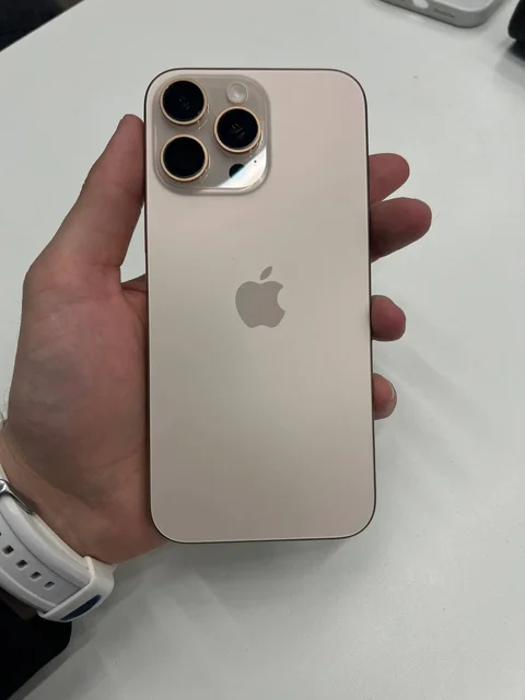 iPhone 16 Pro Max 256GB в отличном состоянии - Игровые приставки в Казань