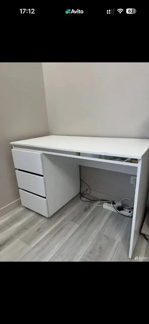 Белый письменный стол с выдвижными ящиками ЛДСП - частное объявление в Казань
