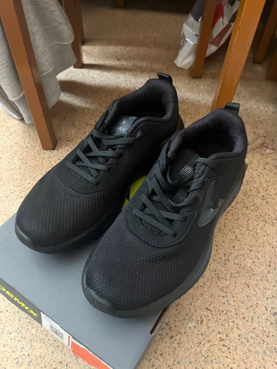 Кроссовки демикс женские отличное состояние - Обувь (Одежда) в Казань