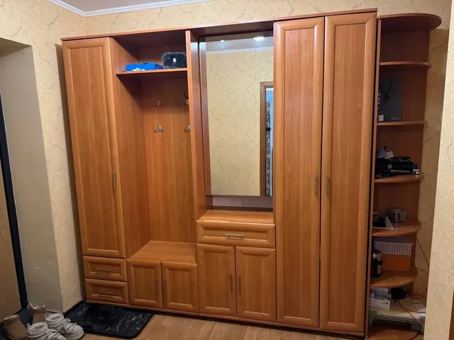 Мебель: стенка для коридора и горка для гостиной - Мебель в Казань