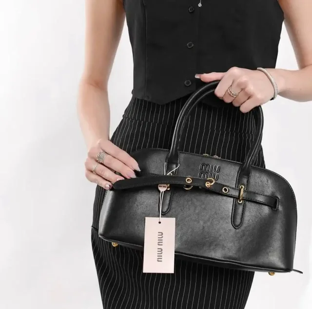 Сумка Miu Miu качественная реплика - Платья в Казань