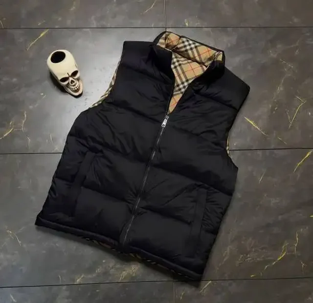 Безрукавка Burberry двусторонняя - частное объявление в Казань