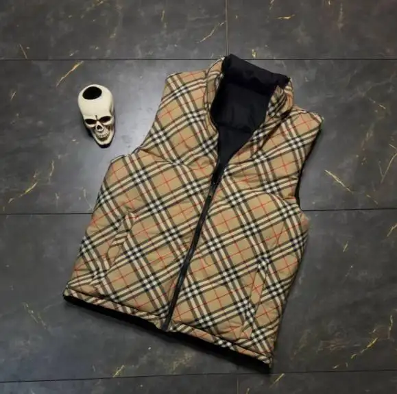 Безрукавка Burberry двусторонняя - Верхняя одежда (Одежда) в Казань