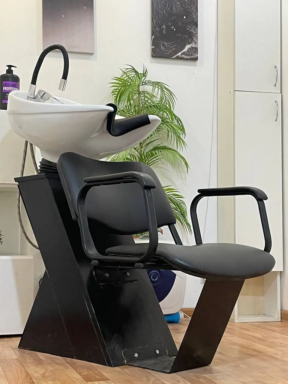 Мужская парикмахерская с 2 рабочими местами - Парикмахерская (Готовый бизнес и оборудование) в Казань