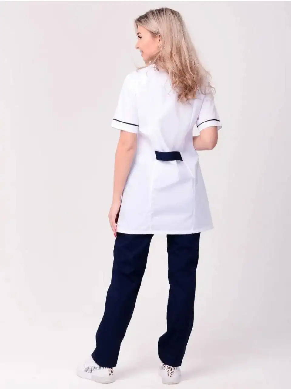 Продам медицинские костюмы почти новые - Спецодежда (Одежда) в Казань