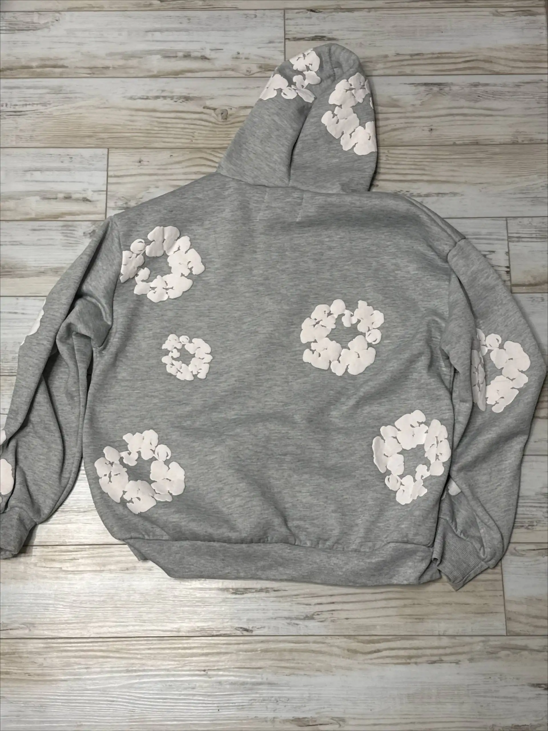 Продам 2 кофты, серую и черную, размер М - Верхняя одежда (Одежда) в Казань