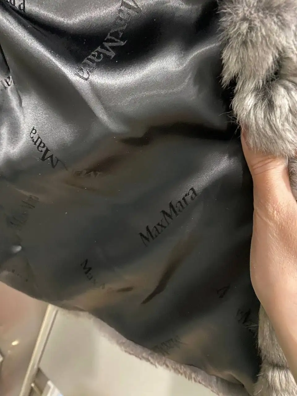 Продажа шубы из шиншиллы серого цвета - Верхняя одежда (Одежда) в Казань