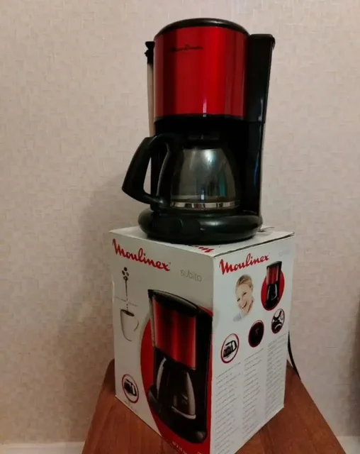 Отдам даром стульчик для кормления, кофеварку, аэрогриль - Холодильники в Казань