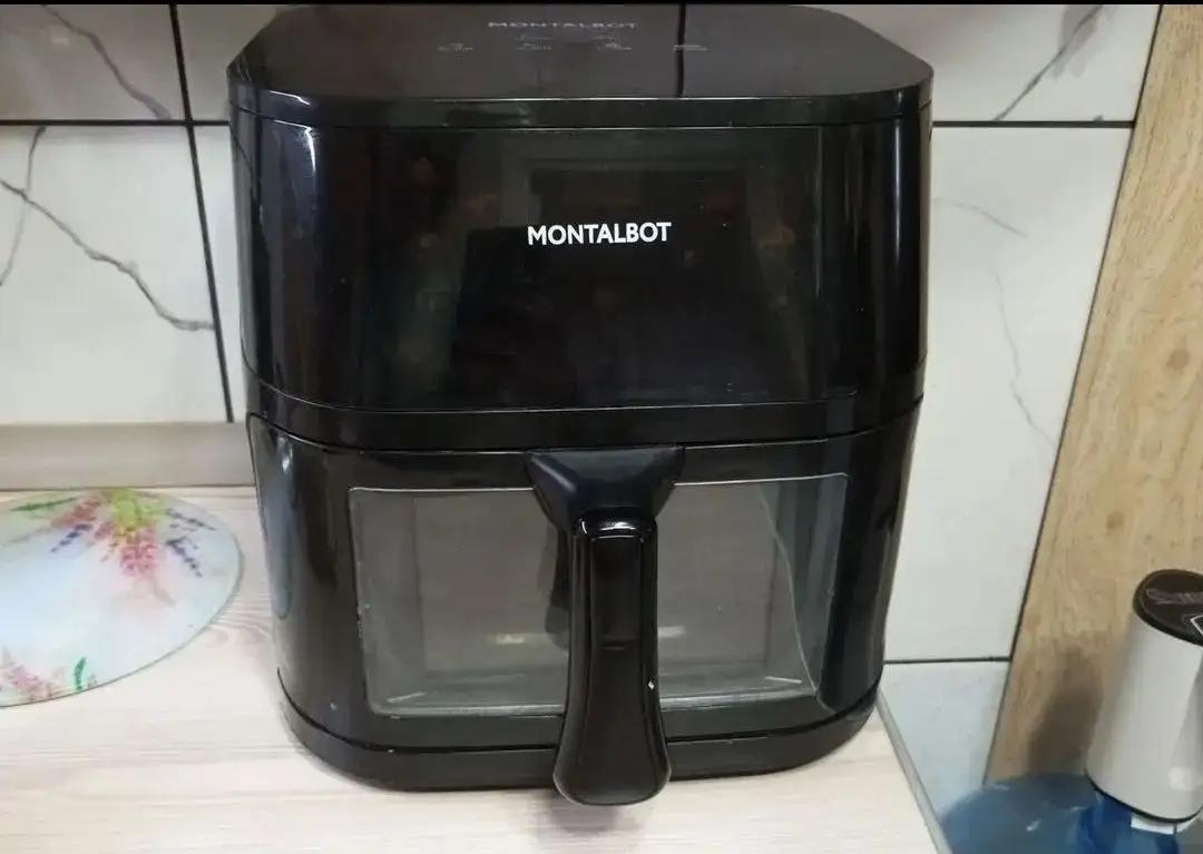 Отдам даром стульчик для кормления, кофеварку, аэрогриль - Барахолка в Казань