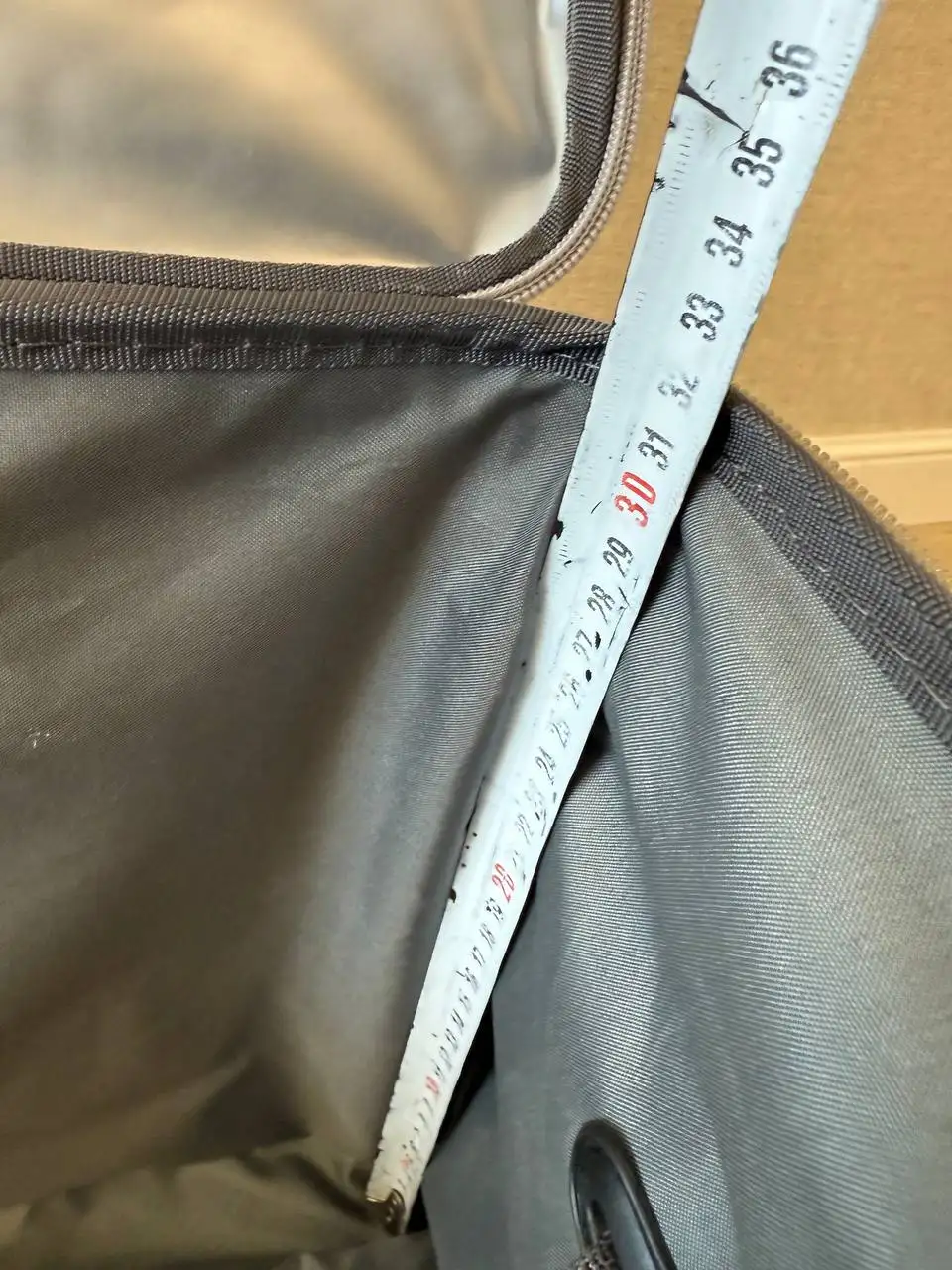 Большой чемодан XL на колесах - Чемоданы (Барахолка) в Казань