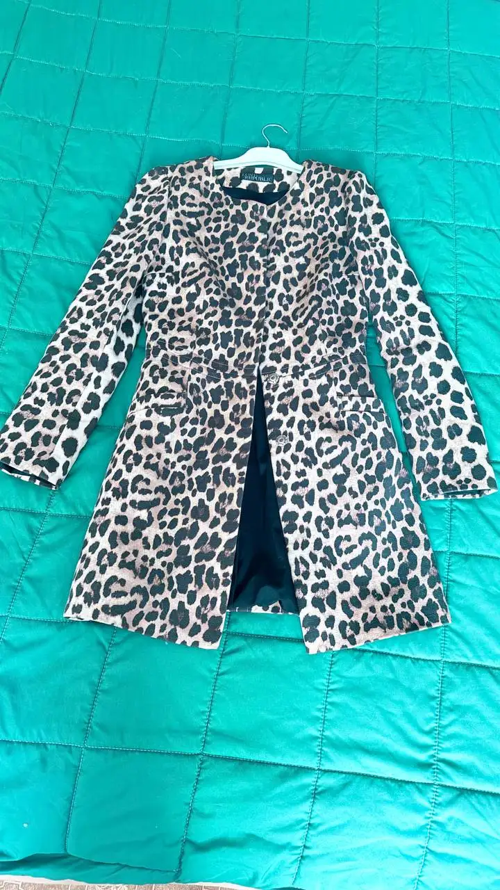 Продажа пальто и укороченного пиджака - Верхняя одежда (Одежда) в Казань