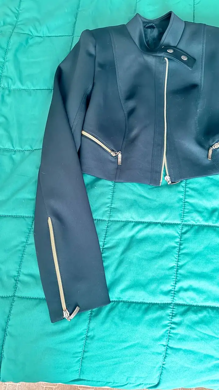 Продажа пальто и укороченного пиджака - Верхняя одежда (Одежда) в Казань