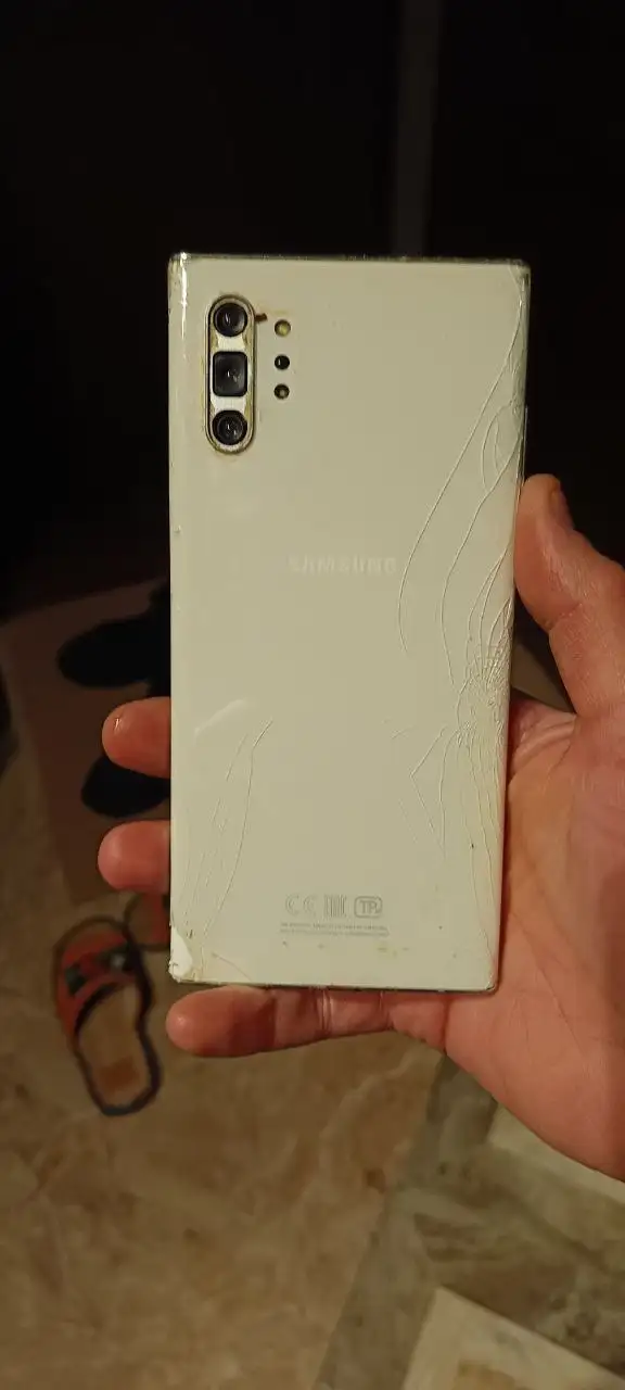 Продам смартфон Samsung Galaxy Note 10+ с повреждениями - Смартфоны (Электроника) в Казань