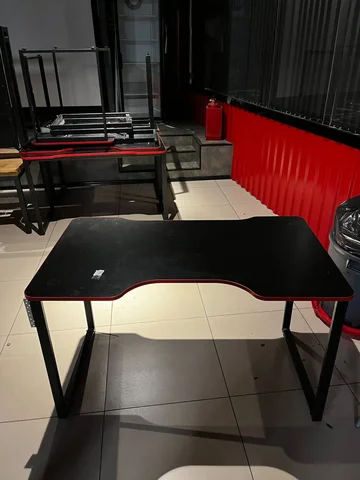 Стол для продажи - Холодильники в Казань