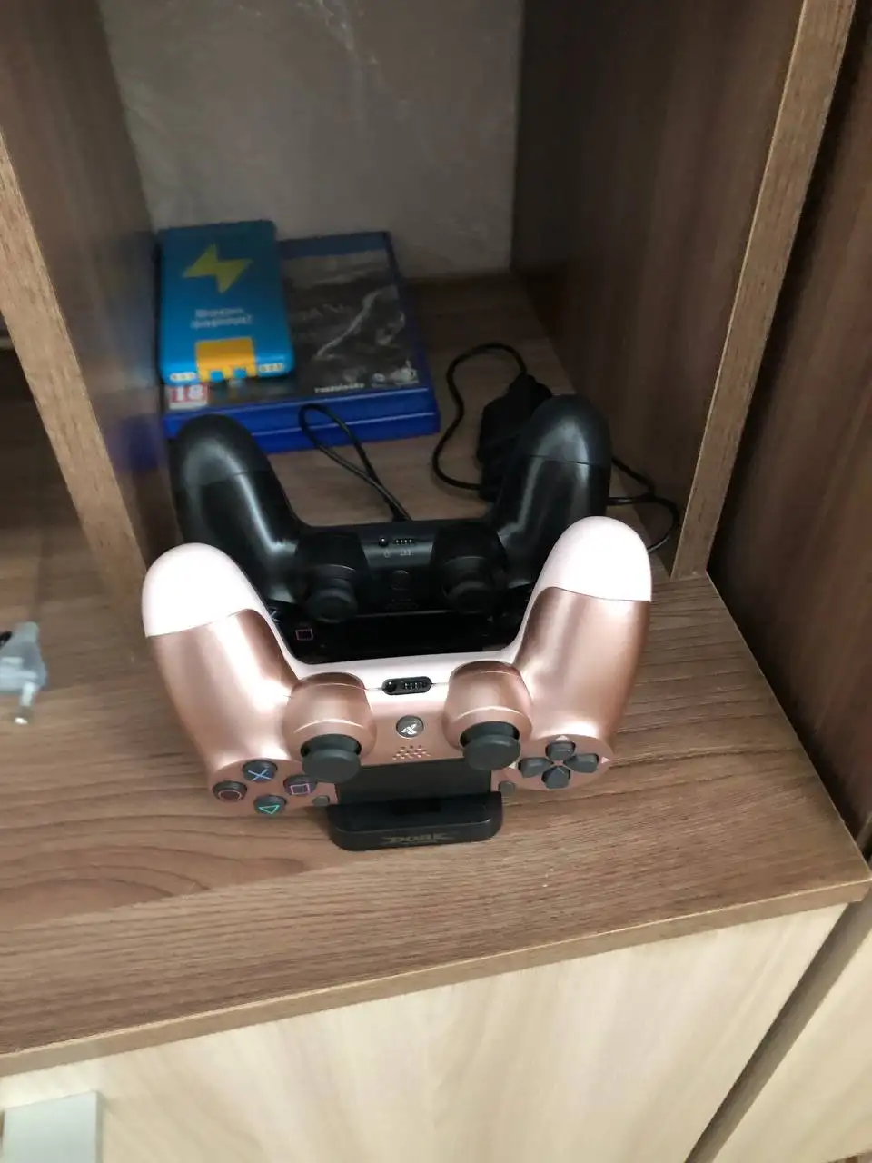 Продажа PlayStation 4 (500GB) с комплектом - Игровые консоли (Электроника) в Казань