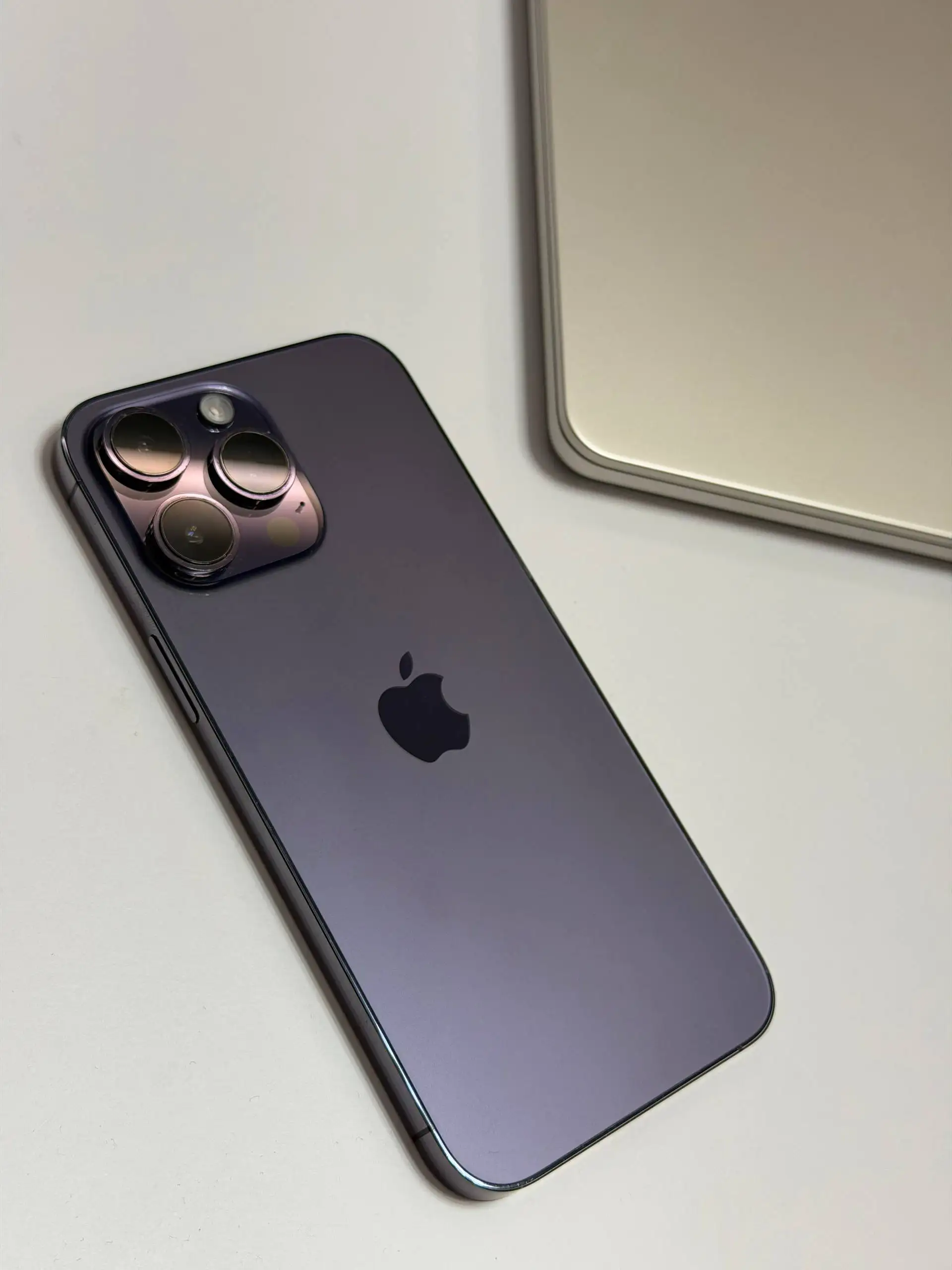 Продажа iPhone 14 Pro Max 1TB 2SIM с замененными дисплеем и аккумулятором - Смартфоны (Электроника) в Казань