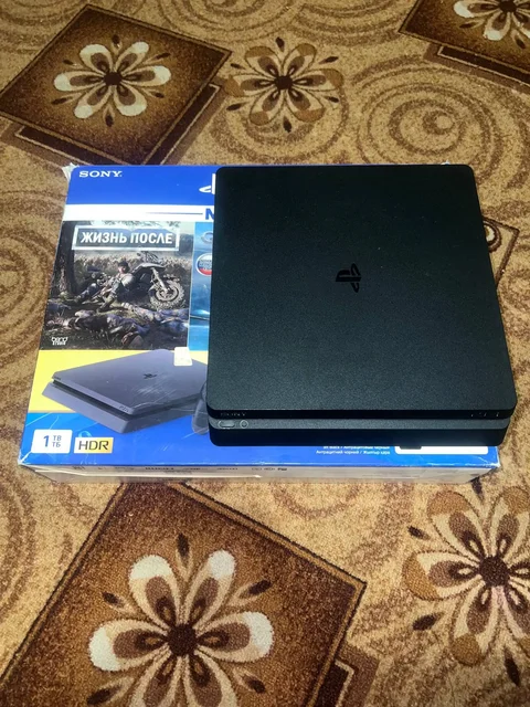 Продам PS4 1TB - Зарядные устройства в Казань