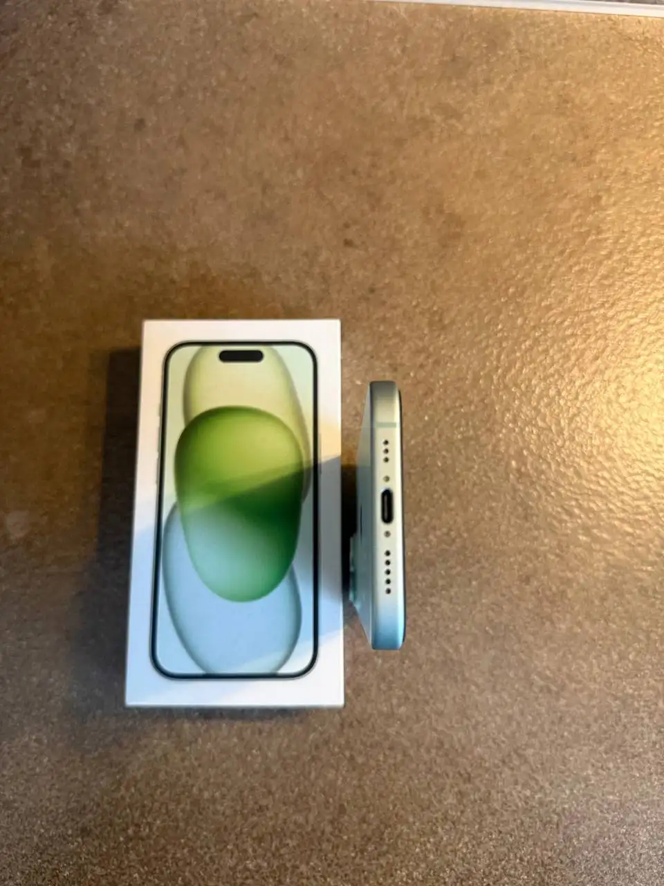 Продажа iPhone 15 256 ГБ зеленый - Смартфоны (Электроника) в Казань