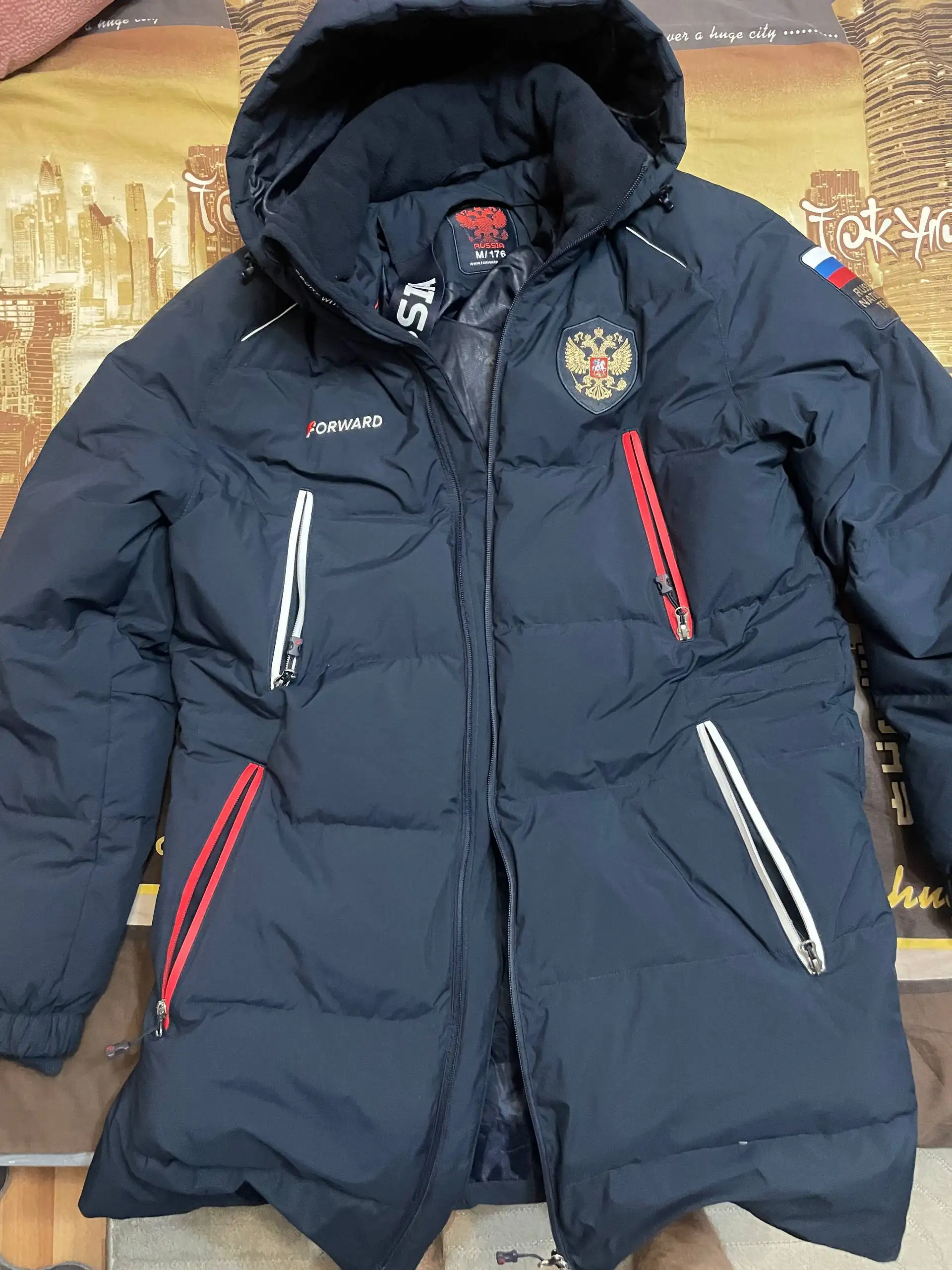 Продам зимнюю куртку Forward Russia - Верхняя одежда (Одежда) в Казань