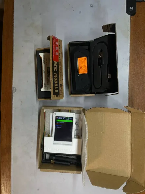 Продам Flipper Zero с игровым модулем и ESP32 Marauder - Сим-карты и тарифы в Казань