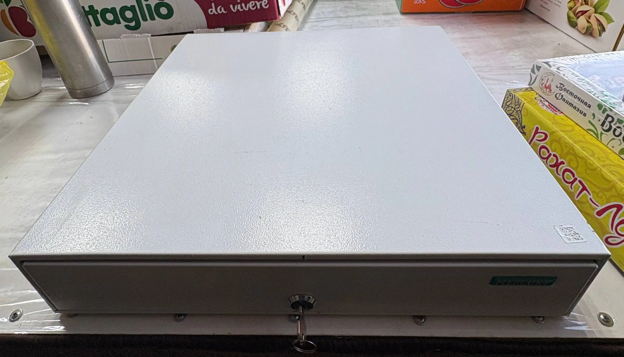 Кассовый ящик 43х43 в отличном состоянии - Кассовая техника (Барахолка) в Казань