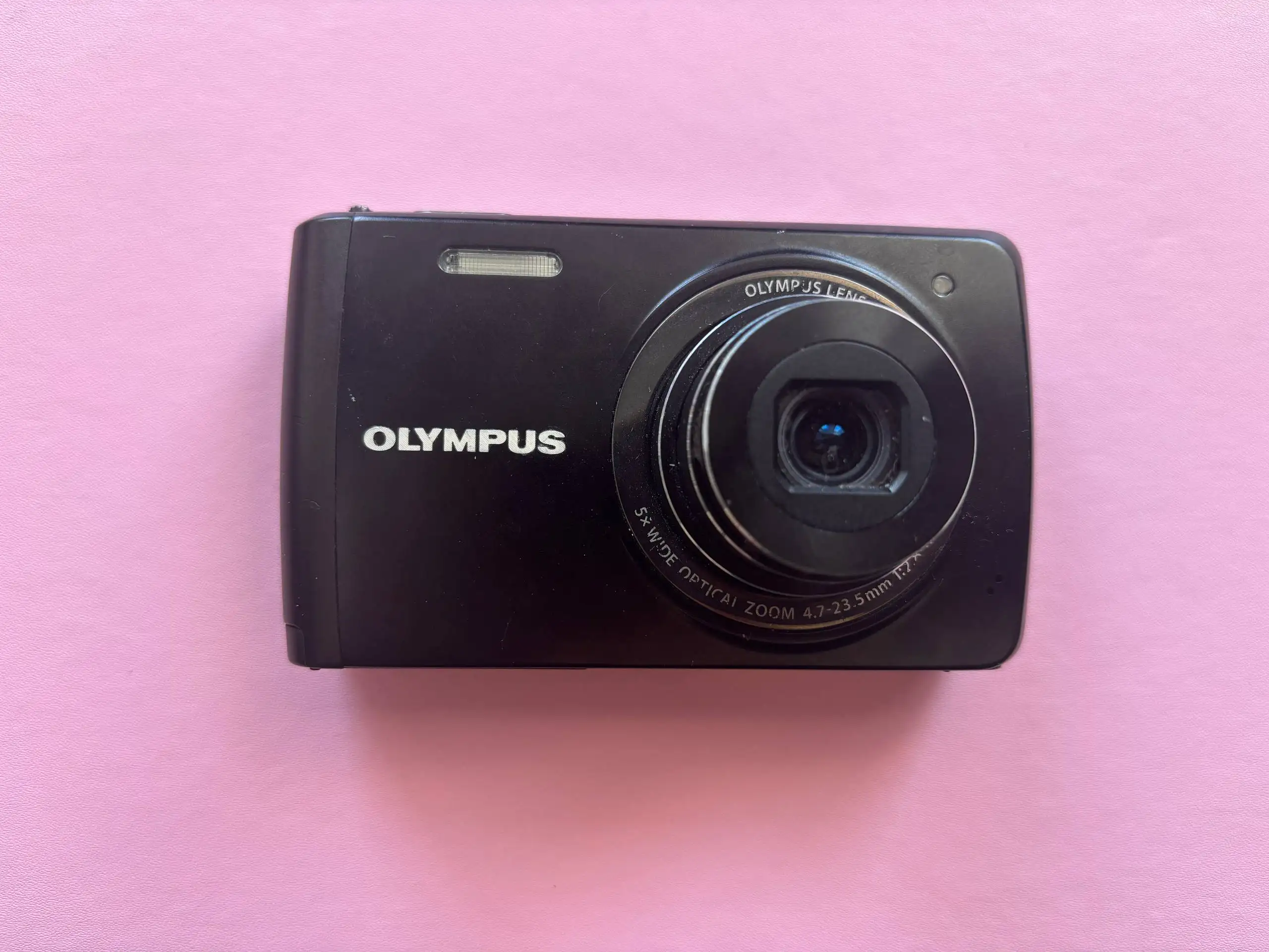 Продажа б/у фотоаппаратов Olympus и Benq - Фотоаппараты (Электроника) в Казань